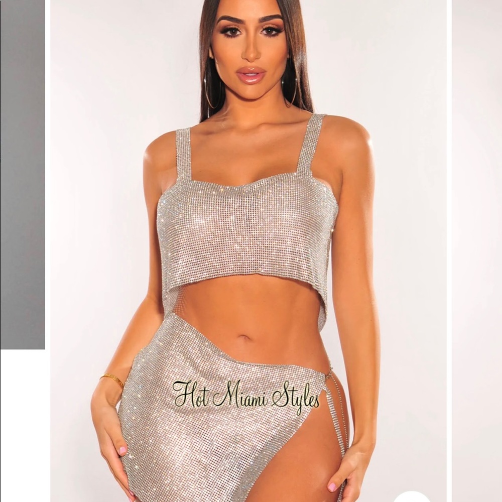 SILVER RHINESTONE MESH CHAIN CROP TOP